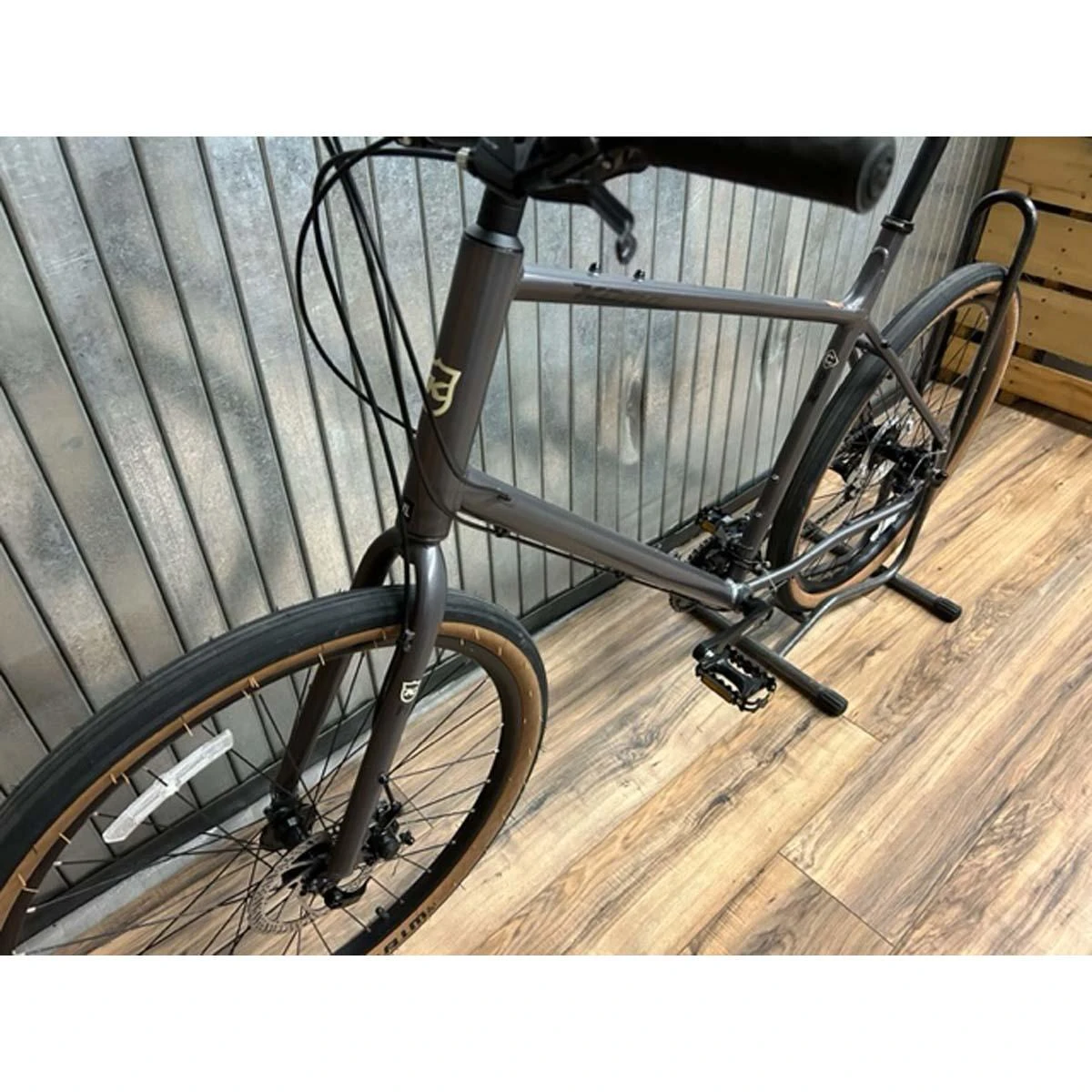 Kona Dew Urban Bike - Satin Asphalt Grey - XL - 2022 - Floor Model 2 Kona Dew Urban Bike - Satin Asphalt Grey - XL - 2022 - Floor Model - Image 2